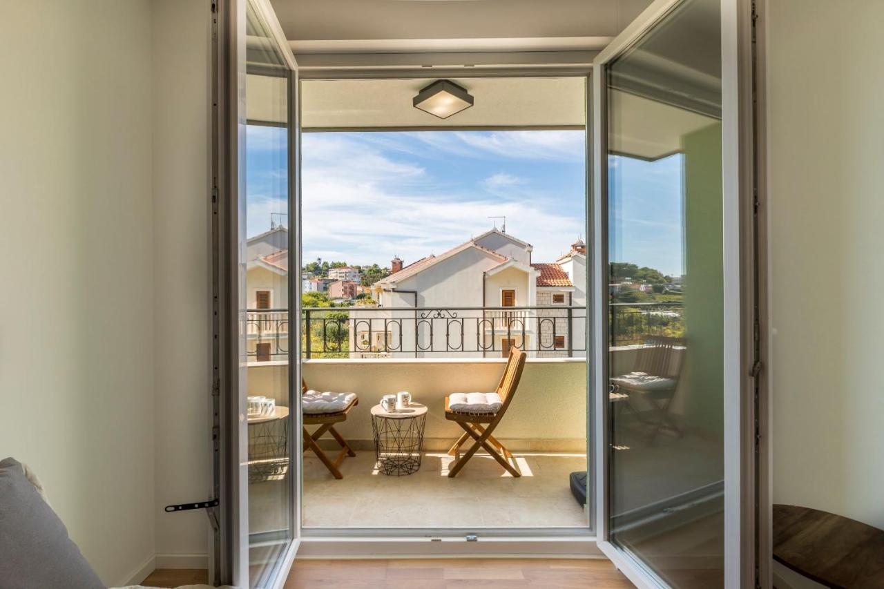 Apartman Lukiana*** Appartement Split Buitenkant foto