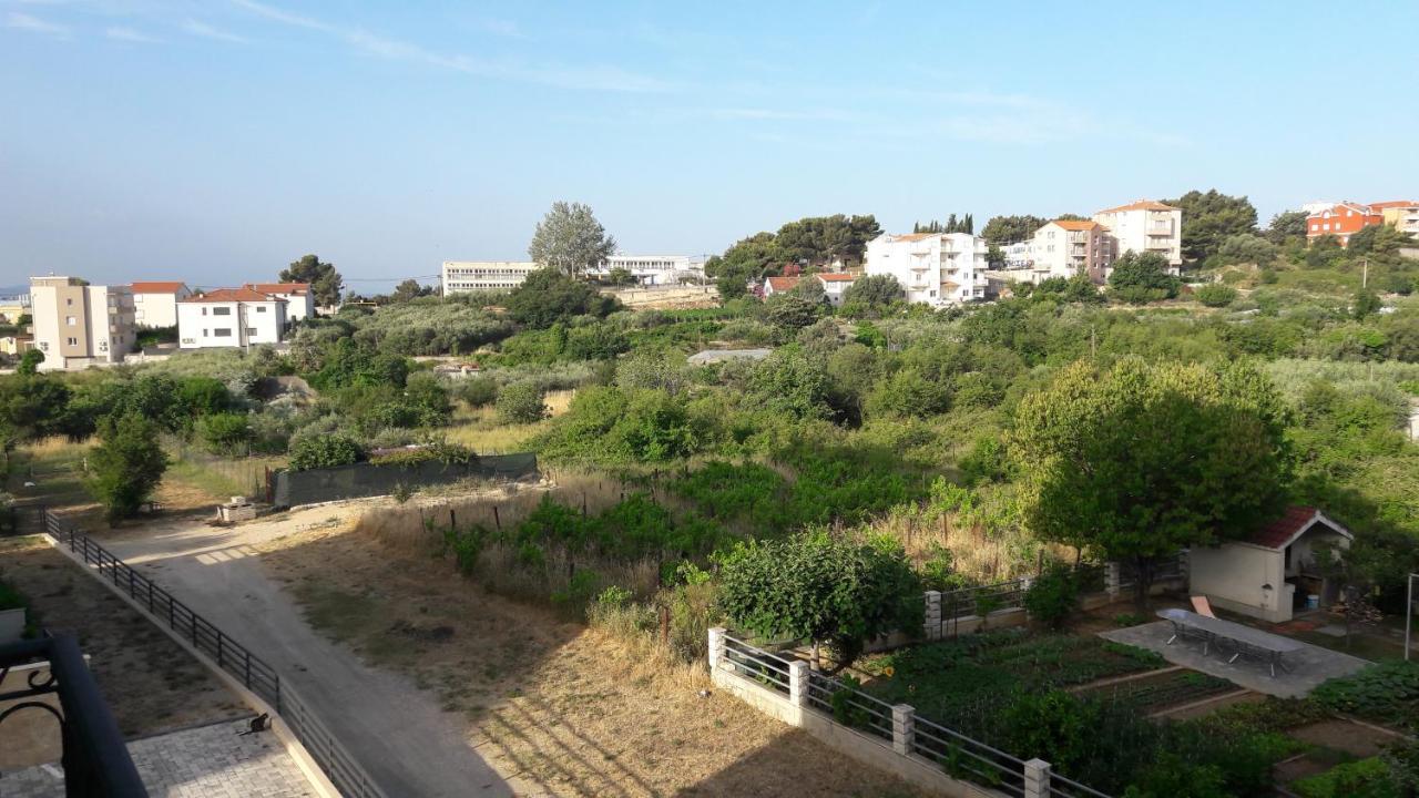 Apartman Lukiana*** Appartement Split Buitenkant foto